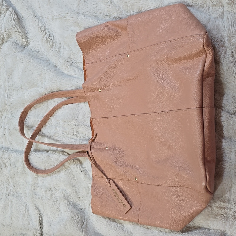 American Eagle genuine soft Pebble leather tote Blush Color USED